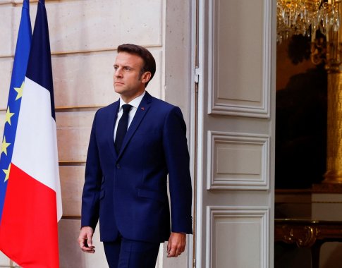 Prancūzijoje svarstoma pensijų reforma kelia pavojų E. Macrono autoritetui Prancūzijoje svarstoma pensijų reforma kelia pavojų E. Macrono autoritetui