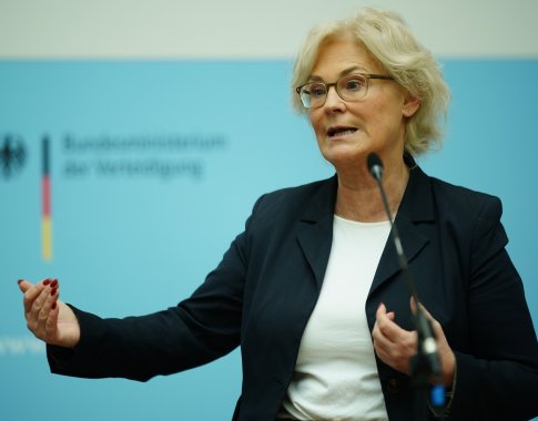 Atsistatydino Vokietijos gynybos ministrė Christine Lambrecht