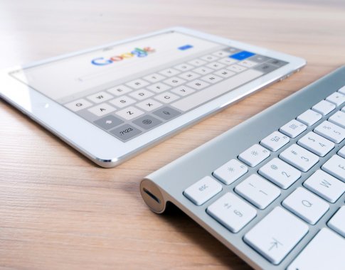 „Google“ valdanti bendrovė „Alphabet“ planuoja atleisti 12 tūkst. darbuotojų
