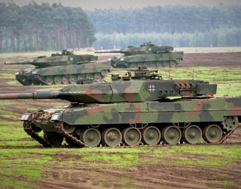NATO vadovas: vokiečių tankai gali padėti Ukrainai laimėti