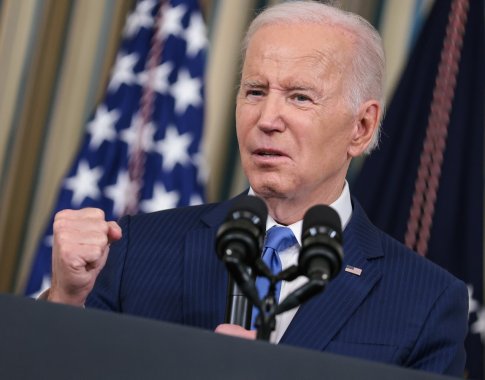 J. Bidenas: JAV tankai ir parama Ukrainai nekelia puolimo grėsmės Rusijai