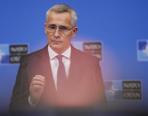 J. Stoltenbergas: Ukraina sunaudoja daugiau šaudmenų nei NATO pagamina J. Stoltenbergas: Ukraina sunaudoja daugiau šaudmenų nei NATO pagamina