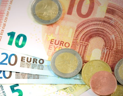 Nauja įstatymo pataisa leistų gauti nedarbo išmoką net ir įsidarbinus Nauja įstatymo pataisa leistų gauti nedarbo išmoką net ir įsidarbinus