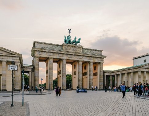 Klimato kaita Vokietijai iki 2050 metų gali kainuoti 280–900 mlrd. eurų Klimato kaita Vokietijai iki 2050 metų gali kainuoti 280–900 mlrd. eurų
