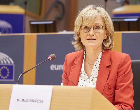Eurokomisarė: ES turi didelį potencialą gaminti Ukrainai skubiai reikiamus artilerijos sviedinius Eurokomisarė: ES turi didelį potencialą gaminti Ukrainai skubiai reikiamus artilerijos sviedinius