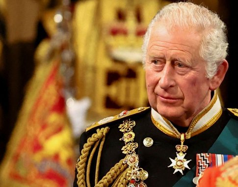 Karalius Karolis III: Rusijos invazija į Ukrainą kelia grėsmę Europos saugumui