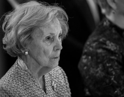 Mirė buvusi Lietuvos pirmoji ponia A. Adamkienė Mirė buvusi Lietuvos pirmoji ponia A. Adamkienė