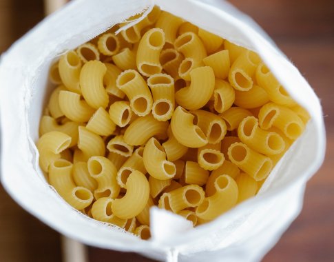Kelis metus į Lietuvą tonomis gabenta suklastoto galiojimo maisto produktų: kai kurie jų – ir 8 metų senumo Kelis metus į Lietuvą tonomis gabenta suklastoto galiojimo maisto produktų: kai kurie jų – ir 8 metų senumo