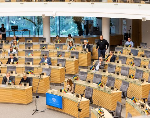 Seime registruojamos įstatymo pataisos dėl tarybos narių atlyginimų: atsisakoma kanceliarinių išmokų Seime registruojamos įstatymo pataisos dėl tarybos narių atlyginimų: atsisakoma kanceliarinių išmokų