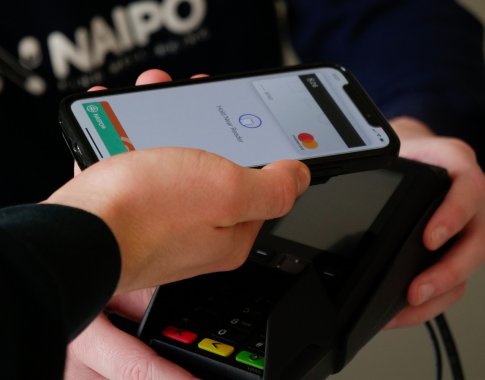 Tradicinę piniginę jau pakeitėte skaitmenine? Ekspertas atsakė, ar ja naudotis saugu