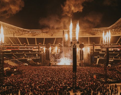 Nepaisant skandalo, „Rammstein“ albumai topuose smarkiai pagerino pozicijas