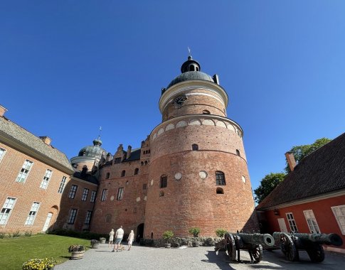 Vasaros kelionėms – karališkas maršrutas abipus Baltijos per 4 šalis