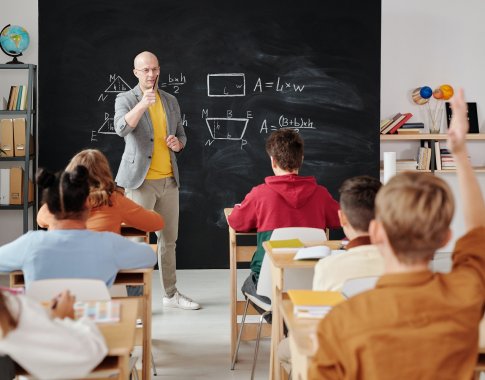 Mokyklose labiausiai trūksta vidurinio ugdymo mokytojų Mokyklose labiausiai trūksta vidurinio ugdymo mokytojų