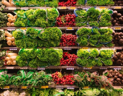 Prekybos centrams bus pavesta parengti planus, kaip sumažinti maisto švaistymą