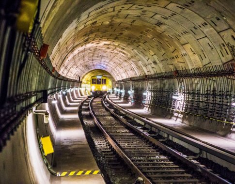 Vietoje priedangų Vilniuje siūlo statyti metro