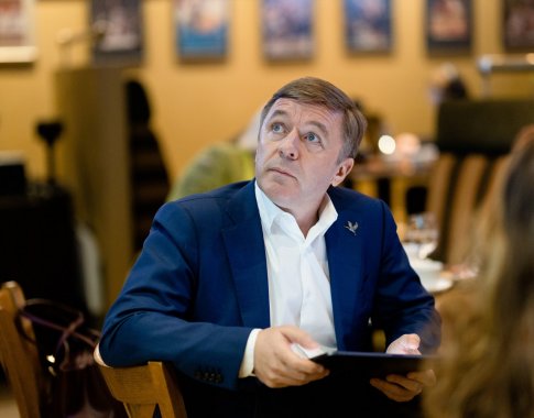 R. Karbauskis: NT mokesčio „žirklės“ nuo 0,05 iki 4 proc. yra nesuvokiamos R. Karbauskis: NT mokesčio „žirklės“ nuo 0,05 iki 4 proc. yra nesuvokiamos