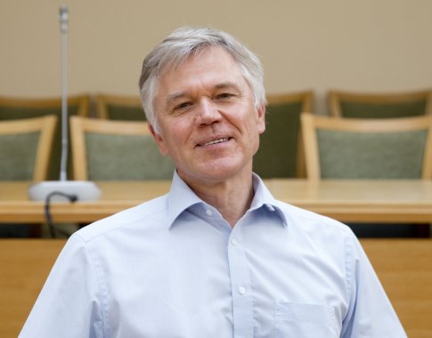 S. Kairys: A. Valotkos atsisakymas trauktis iš pareigų yra antausis valstybei S. Kairys: A. Valotkos atsisakymas trauktis iš pareigų yra antausis valstybei