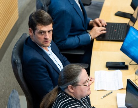 Seimas nutarė – yra pagrindas R. Žemaitaičio apkaltai Seimas nutarė – yra pagrindas R. Žemaitaičio apkaltai