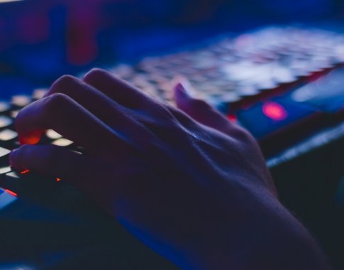Represijas tęsianti Kinija uždarė 34 tūkst. internetinių paskyrų už tariamą gandų skleidimą Represijas tęsianti Kinija uždarė 34 tūkst. internetinių paskyrų už tariamą gandų skleidimą