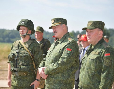 Baltarusija už 40 kilometrų nuo Ukrainos sienos stato karinį miestelį