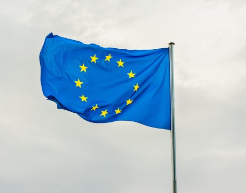 ES paskelbė visais balsais susitarusi dėl 50 mlrd. eurų pagalbos Ukrainai