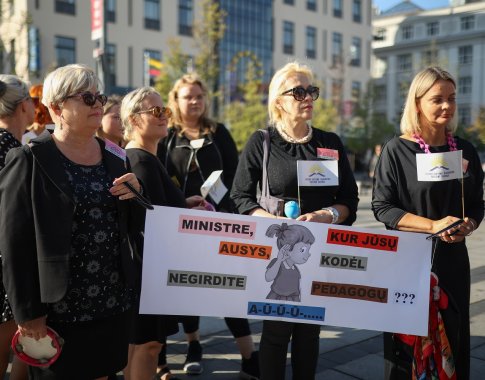 Mokytojų profsąjunga užtarimo ieško Seimo opozicijoje: siūlo ieškoti sutarimo dėl iškeltų reikalavimų