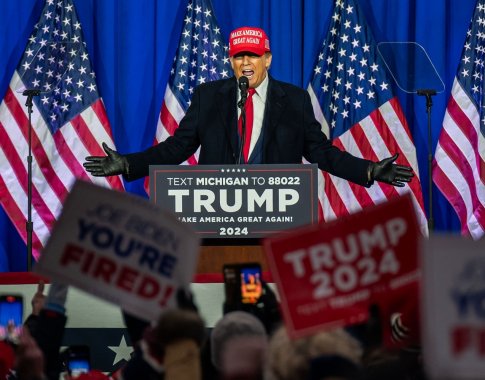 Respublikonų senatorius ramina: D. Trumpas neapleis NATO Respublikonų senatorius ramina: D. Trumpas neapleis NATO