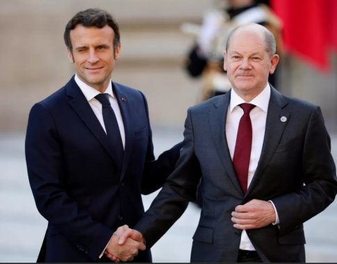 Prancūzija, Vokietija ir Lenkija rengia skubias derybas dėl Ukrainos