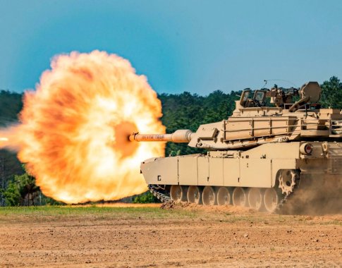 Ukraina atitraukia iš fronto amerikietiškus tankus „Abrams“ Ukraina atitraukia iš fronto amerikietiškus tankus „Abrams“