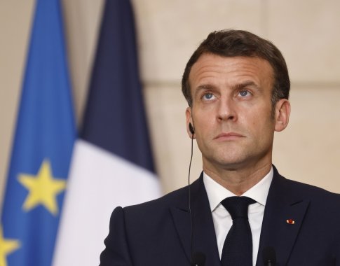 Prancūzijos prezidentas E. Macronas įspėja dėl pilietinio karo Prancūzijos prezidentas E. Macronas įspėja dėl pilietinio karo