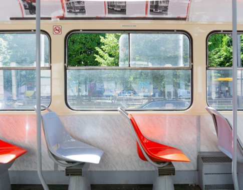 Naujovė sostinės viešajame transporte: už bilietą bus galima atsiskaityti banko kortelėmis Naujovė sostinės viešajame transporte: už bilietą bus galima atsiskaityti banko kortelėmis