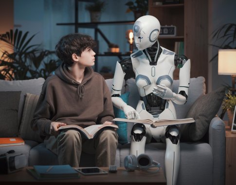 Kaip technologijos keičia mūsų bendravimą ir ko tikėtis ateityje? Kaip technologijos keičia mūsų bendravimą ir ko tikėtis ateityje?