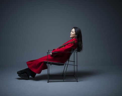 Smuiko žvaigždė Akiko Suwanai: „Kai girdžiu muziką, negaliu daryti nieko kito“ Smuiko žvaigždė Akiko Suwanai: „Kai girdžiu muziką, negaliu daryti nieko kito“