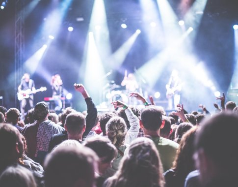 Naujas pasaulio rekordas: Vokietijoje roko koncertą surengė per 1 200 muzikantų Naujas pasaulio rekordas: Vokietijoje roko koncertą surengė per 1 200 muzikantų