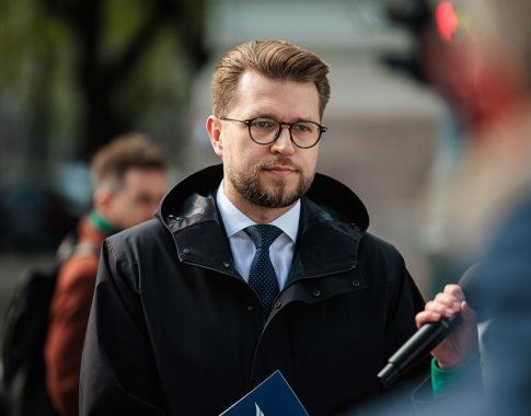L. Savickas: JAV muitų įvedimas turėtų dvigubai didesnę įtaką ekonomikai nei mokesčių reforma L. Savickas: JAV muitų įvedimas turėtų dvigubai didesnę įtaką ekonomikai nei mokesčių reforma