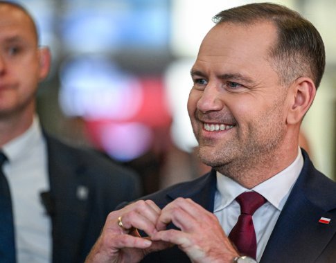 Naujuoju Lenkijos prezidentu taps K. Nawrockis