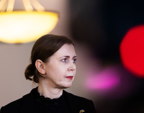 D. Šakalienė pritaria prezidentui: nesupriešinkime pasirinkimo tarp socialinio ir šalies saugumo D. Šakalienė pritaria prezidentui: nesupriešinkime pasirinkimo tarp socialinio ir šalies saugumo