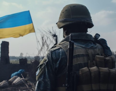 NATO mokosi iš ukrainiečių „kūrybiškumo“ mūšio lauke NATO mokosi iš ukrainiečių „kūrybiškumo“ mūšio lauke