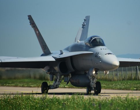 NATO šalys susitarė dėl 5 proc. gynybai: reikalavimas – ne visiems