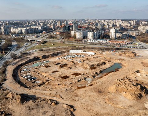 Vėl pradedamos Nacionalinio stadiono „Amžiaus statybos“