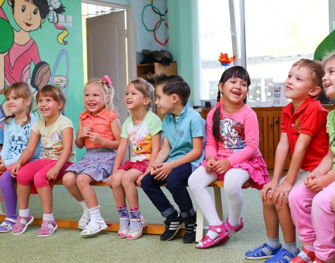 Darželių loterija didmiesčiuose: nelaimėjusios šeimos priverstos suktis iš padėties