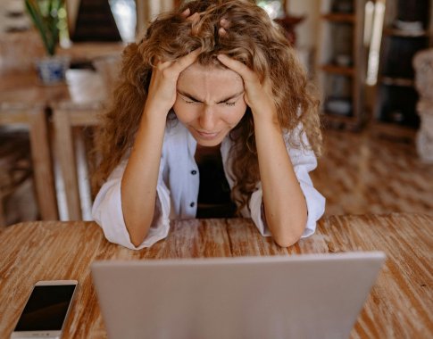 Poatostoginis stresas paveikia tūkstančius: ką svarbu žinoti grįžtant į rutiną