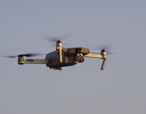 Lenkija savo oro erdvėje numušinėjo Rusijos dronus: kaltina provokacija