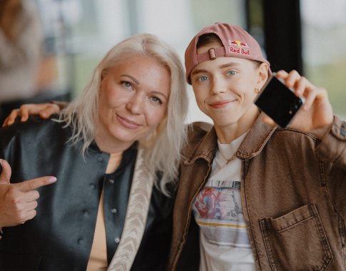 Breiko žvaigždė Dominika Banevič: tarp egzaminų, kūrybos ir ateities planų