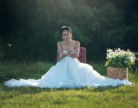 Kazachstane uždrausta grobti nuotakas ir versti jas tekėti