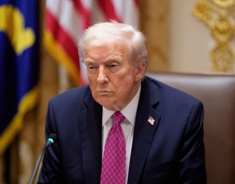 Po Gateso komentarų Trumpas paskelbė pergalę prieš klimato kaitos „pramaną“