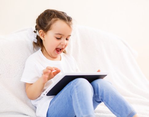 Patyčios internete: kaip pastebėti, prakalbinti, padėti?