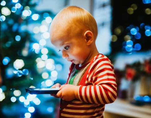 Ispanija irgi sieks uždrausti socialinius tinklus jaunesniems nei 16 metų vaikams