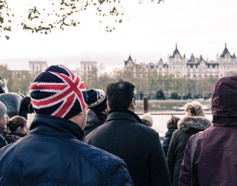 Britai rinkimuose valdančiuosius leiboristus iškeistų į Žaliųjų partiją