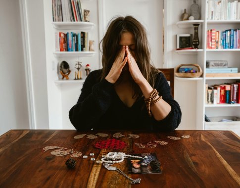 Skyrybos moterims kainuoja brangiau: kaip apsaugoti savo finansinę laisvę